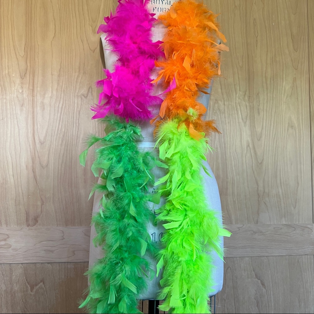 Multi color feather boa